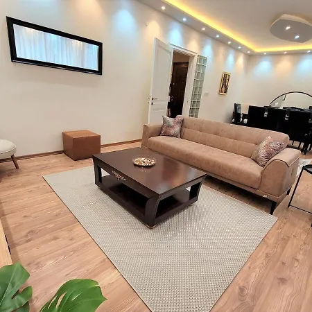 Spacious 3br At Taksim